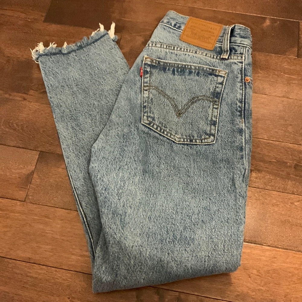 Levi’s Wedgie Jean